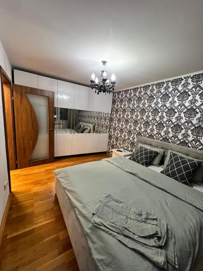 Debo Apartament Lugoj Buitenkant foto