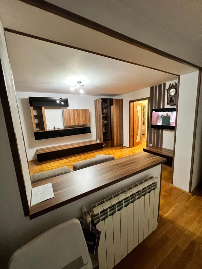 Debo Apartament Lugoj Buitenkant foto