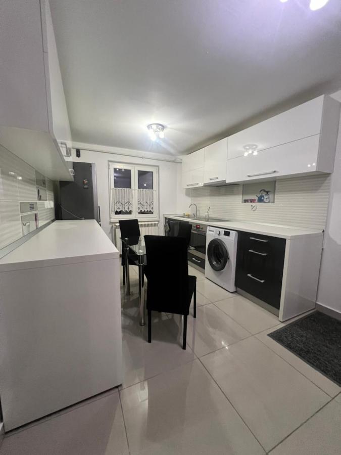 Debo Apartament Lugoj Buitenkant foto